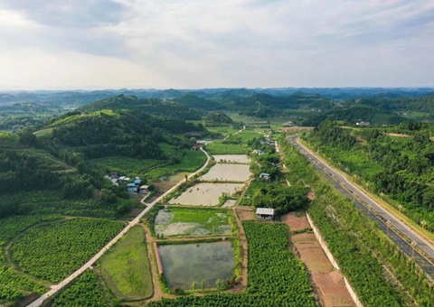 简阳市局做实做好指标落地审批“前中后”文章&nbsp;&nbsp;精准保险村落发展用地